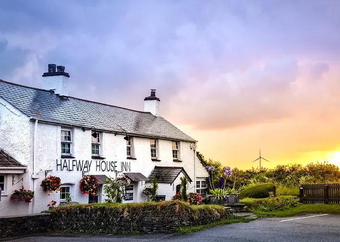 Halfway House Inn