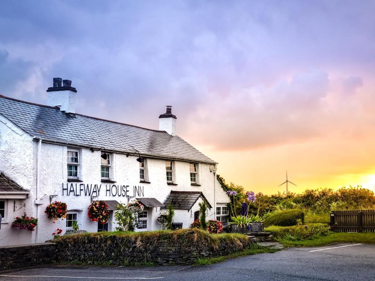 Inn Halfway House